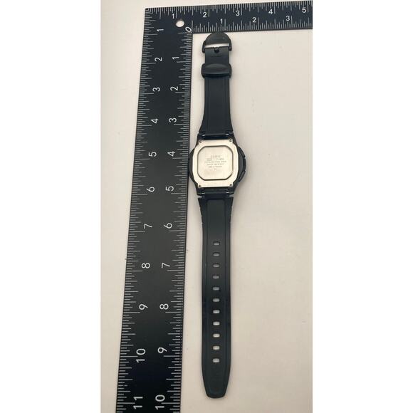 Casio Illuminator Mens Womens Alarm Chrono Multifunction Watch 40mm WR Dual Time - Picture 9 of 9